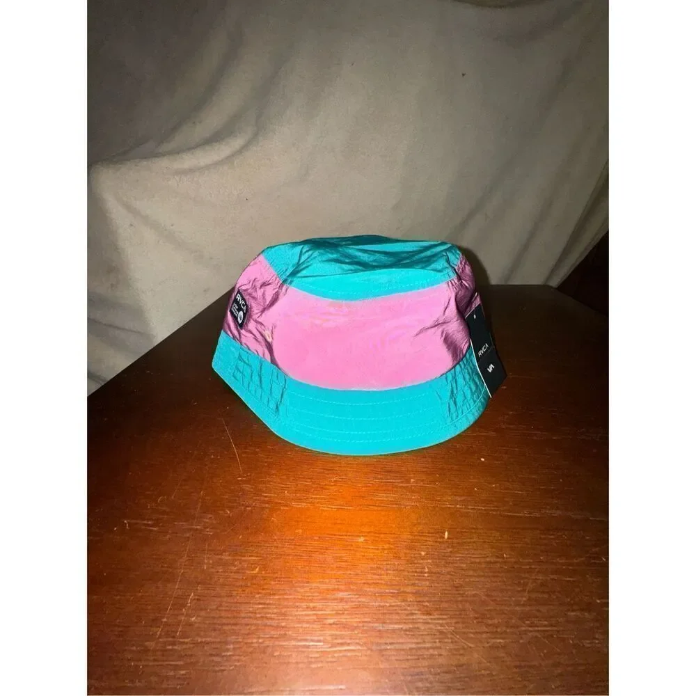 NWT RVCA bucket hat